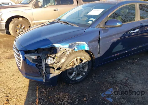 2017 Hyundai Elantra Se z USA, uszkodzony, nr VIN 5NPD84LF2HH105882